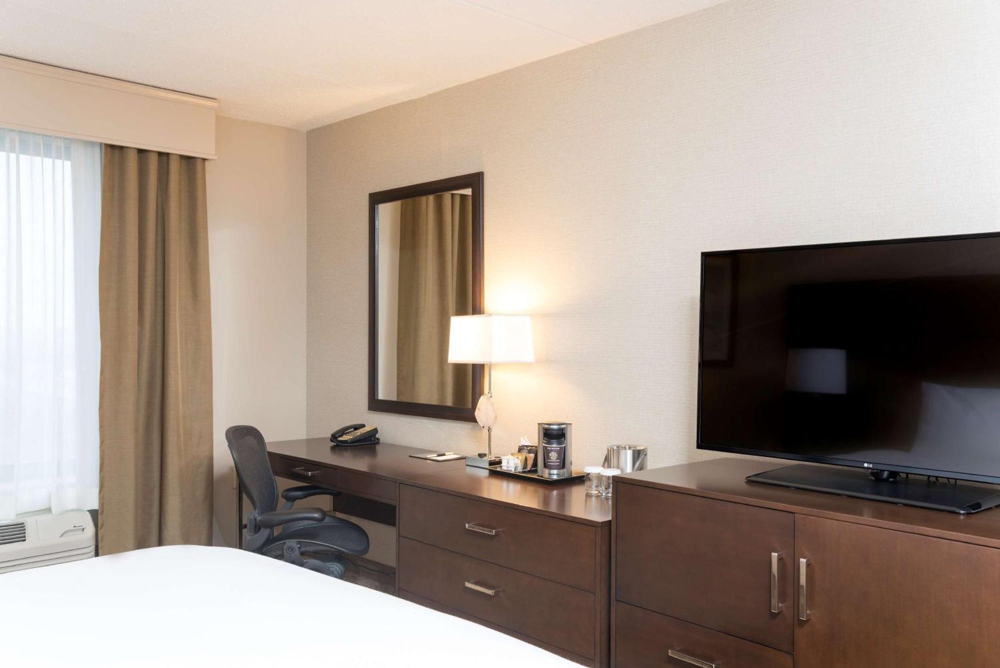 Doubletree By Hilton Kenosha, Wi Hotel